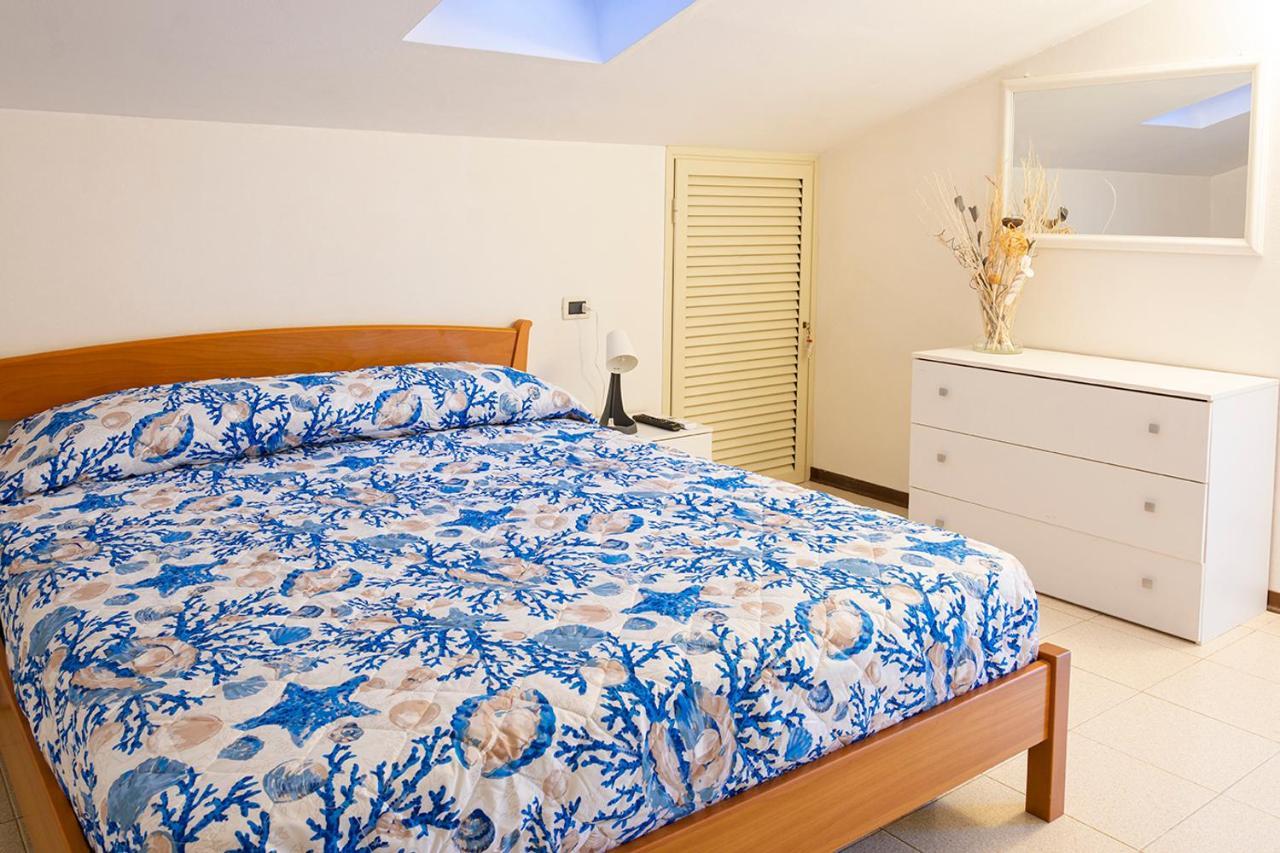 Appartamenti La Casina Porto Azzurro Esterno foto